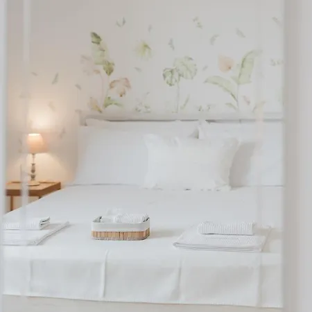 Bed & Breakfast La Finestra Sul Porto 3*