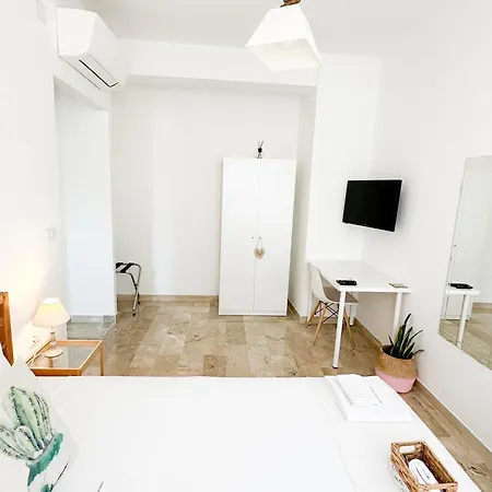 Bed & Breakfast La Finestra Sul Porto 3*