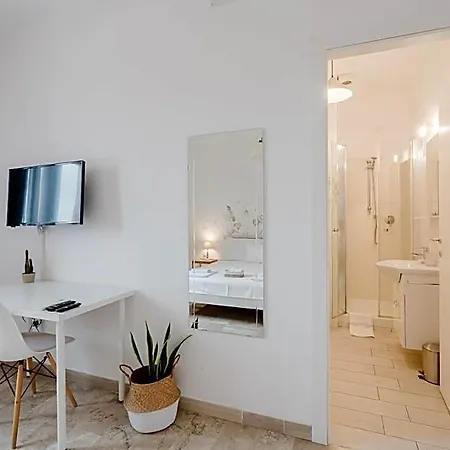 Bed & Breakfast La Finestra Sul Porto 3*