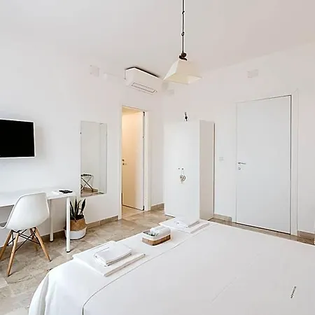 La Finestra Sul Porto Couette-café 3*