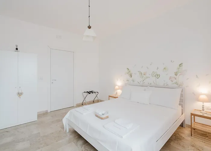 La Finestra Sul Porto 住宿加早餐酒店 3*